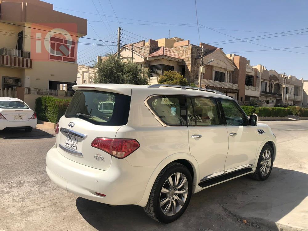 Infiniti QX56